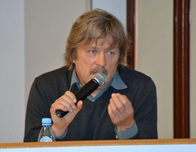 Prof. dr hab. Andrzej Lewandowski