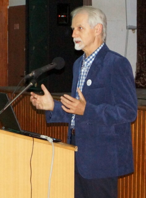 Prof. dr hab. Jerzy M. Gutowski