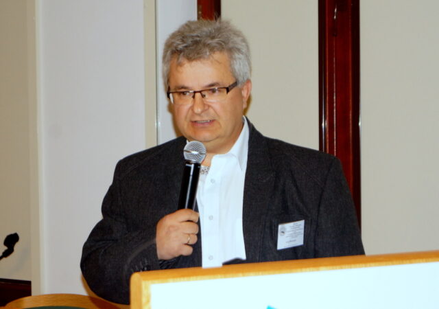 Prof. dr hab. Jerzy Borowski