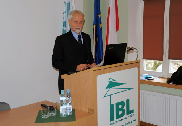 Prof. dr hab. Jerzy Gutowski