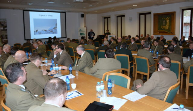 Uczestnicy Drugiej Sesji Wszechnicy Łowieckiej