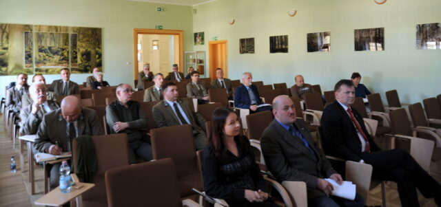 Uczestnicy seminarium w Białowieży