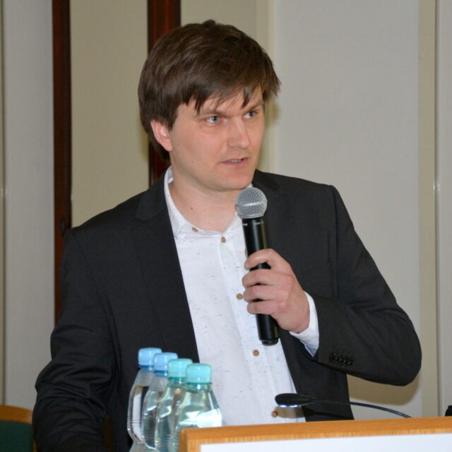 Dr Przemysław Kurek