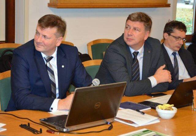 Dr hab. Janusz Czerepko i mgr inż. Adam Wasiak