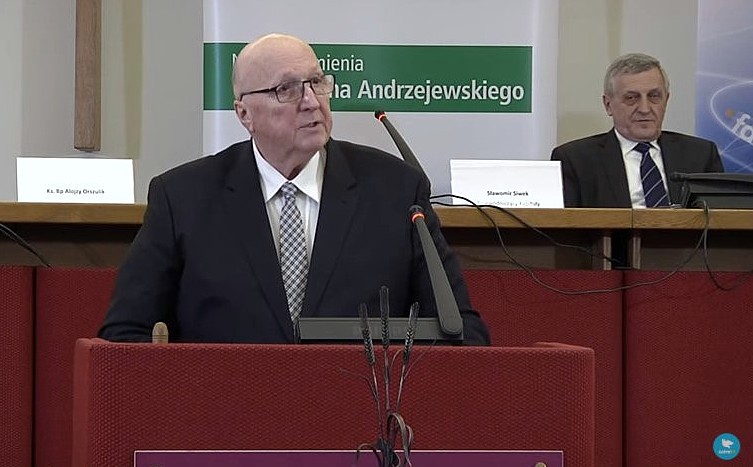 prof. dr hab. Janusz Sowa