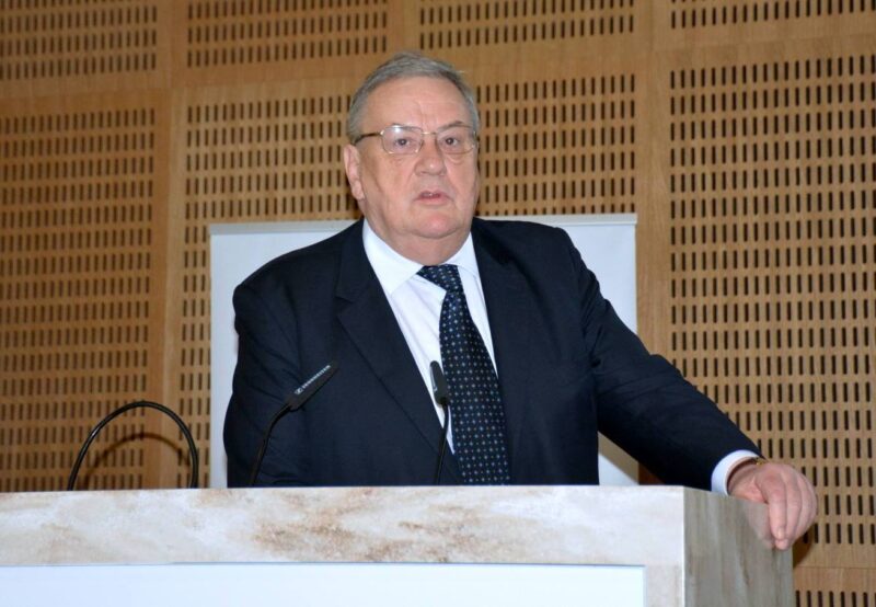 Prof. dr hab. Tomasz Borecki