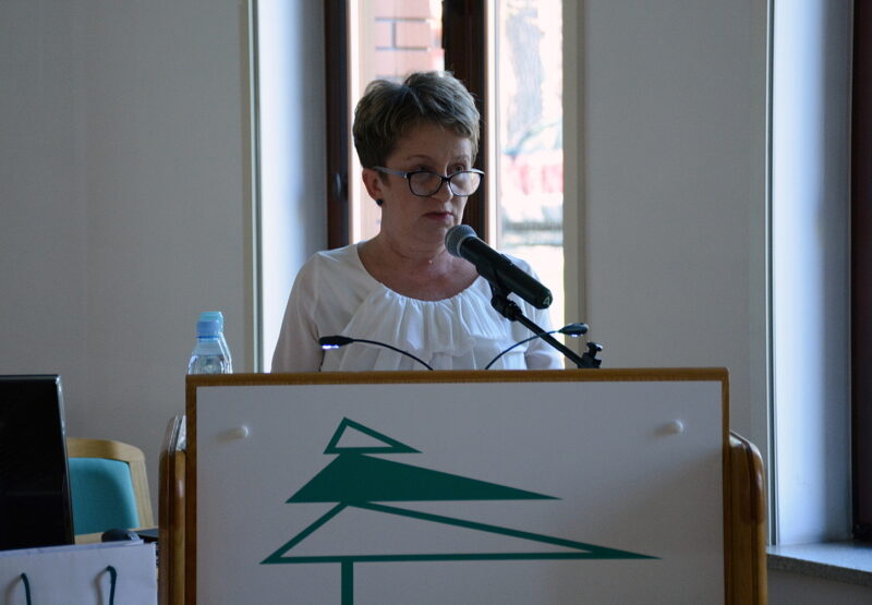 dr hab. Iwona Skrzecz