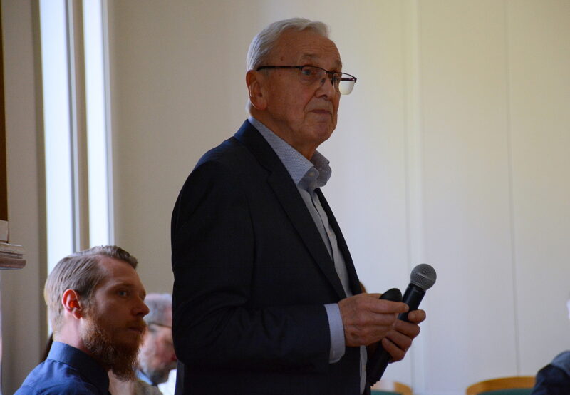 Prof. dr hab. Leszek Adamowicz