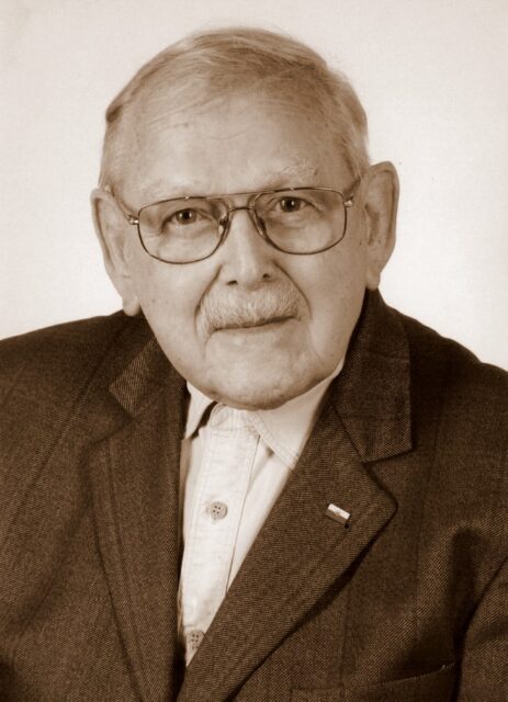 Profesor Alojzy Kowalkowski